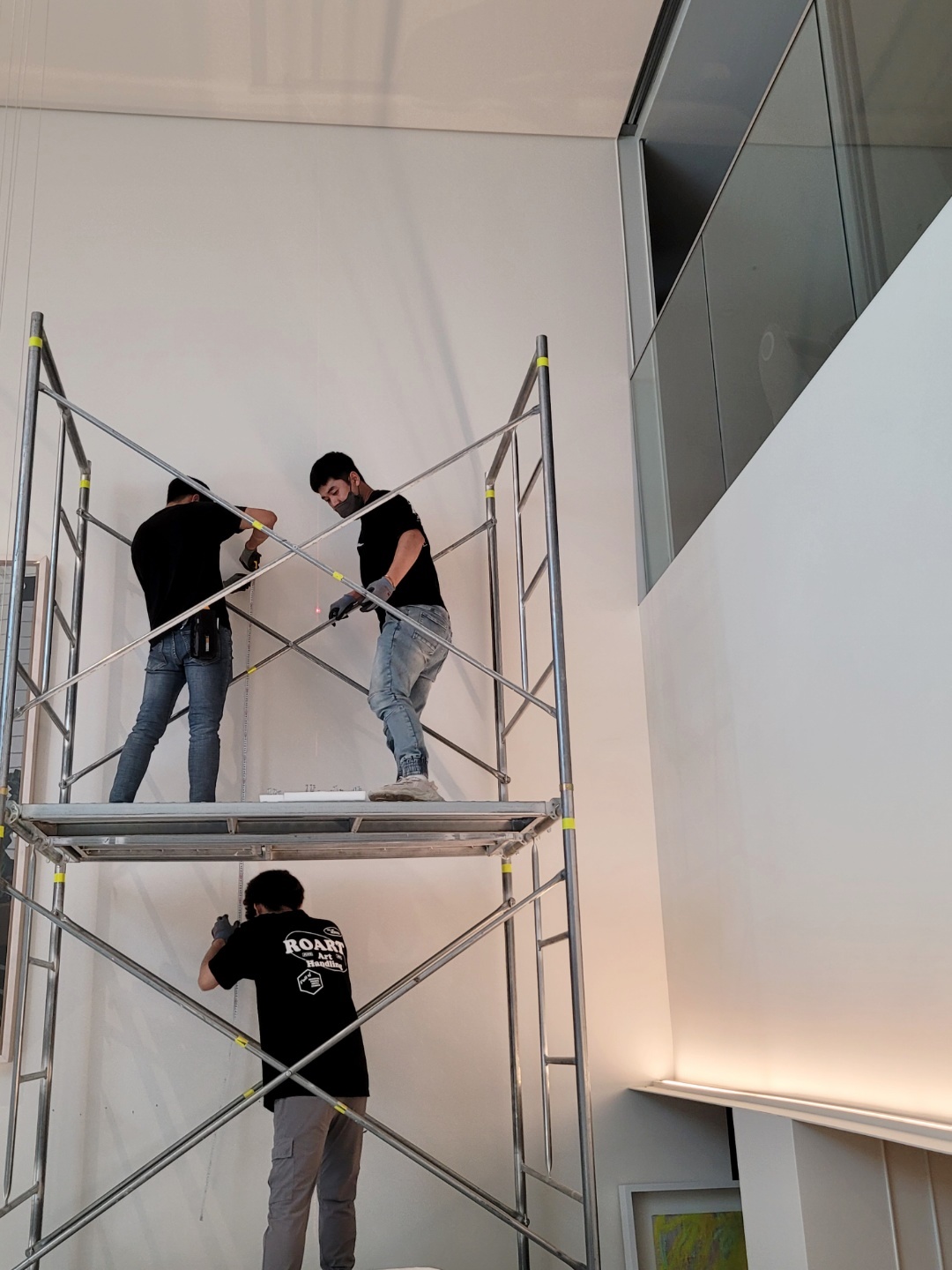 Scaffold work for huge flatwork installation